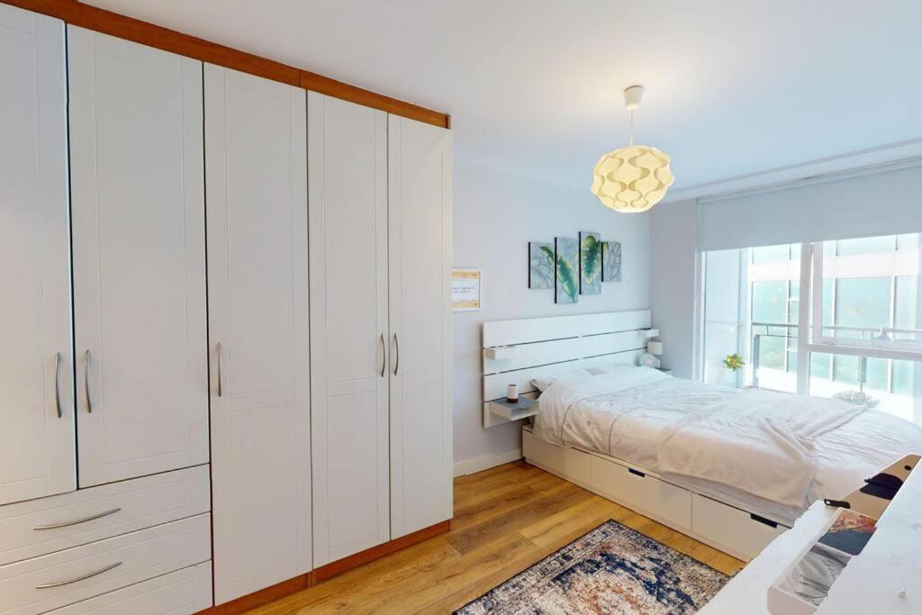 Appartement Centrally Located, Comfy 2-bed 2-bath *